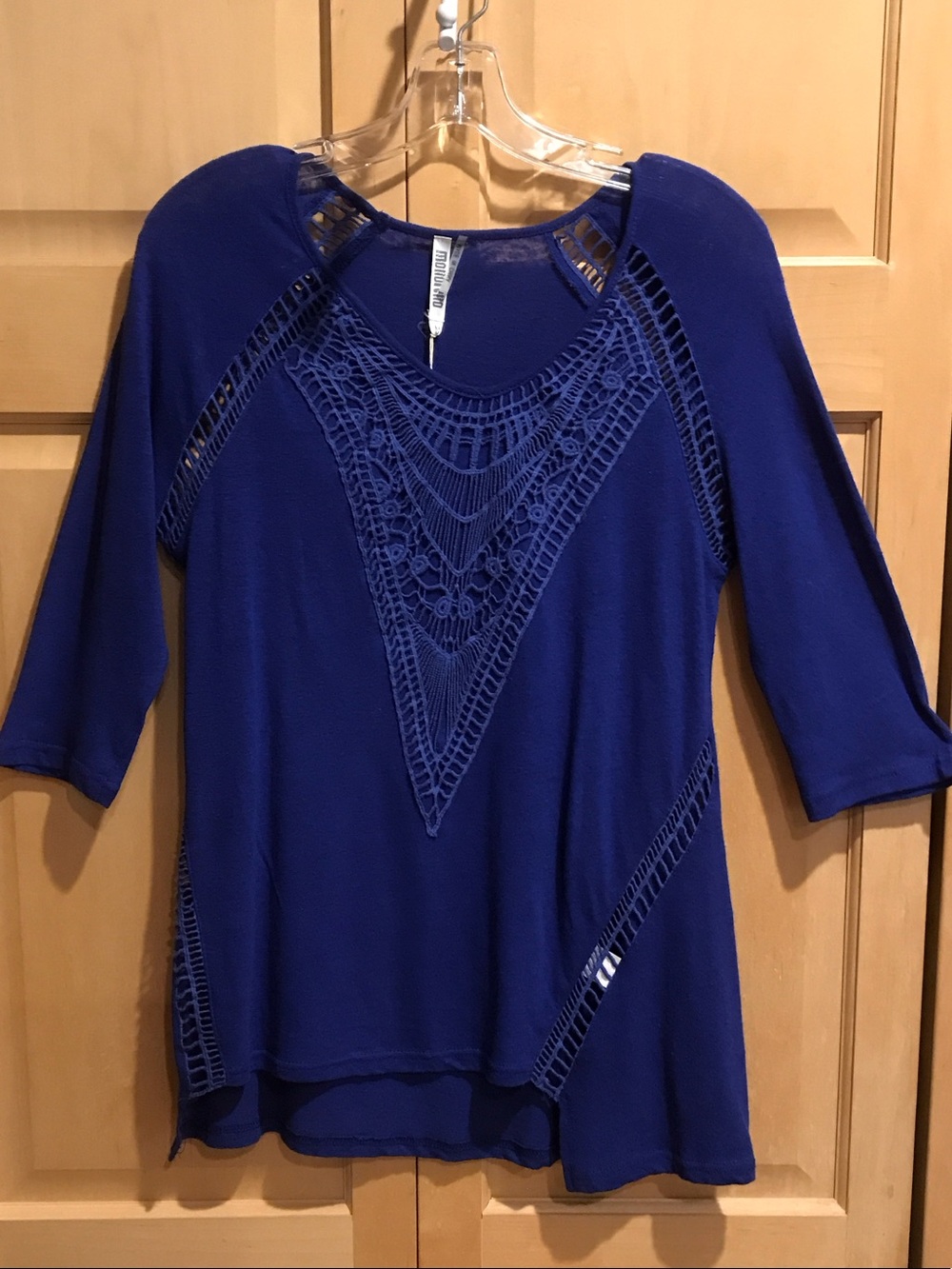 New Monoreno Royal Blue Crochet-Inset Three-Quarter Sleeve Top